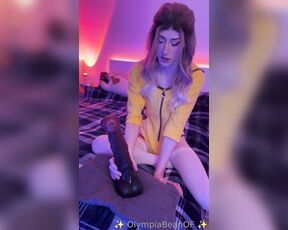 Olympiabeanie aka olympiabeanie OnlyFans - Want me to stroke you like this papi