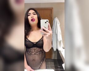 Alina Wang aka alinawang OnlyFans - Cum here and suck my pink throbbing love pole… Lick every single drop out of her… Black lace bod