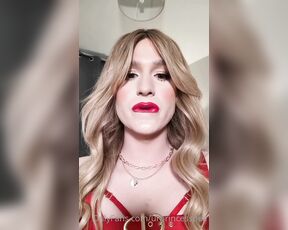 Mummy -  Hung British TS aka Urprincesspea OnlyFans - (79780961) So horny for you to come suck my dick