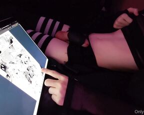 ReiEmi aka reiemi OnlyFans - Reading hentai and cumming with vibrator OWO lots of posts coming today!)