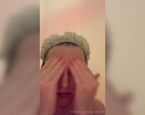 Cece Nicole Smith aka cecenicolesmith OnlyFans - Here’s a video that no one ask for of me being silly and taking my makeup