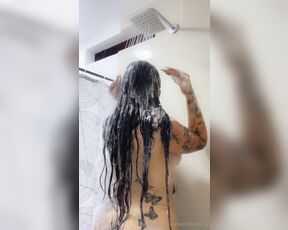 Samanta Gaviria Osorio aka Successfulbutterfly OnlyFans - A bath with