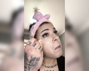 Emma Ink aka emmaink13 OnlyFans - Today, a slightly different video for you! I recorded myself by putting on makeup