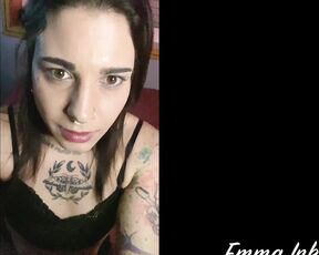 Emma Ink aka emmaink13 OnlyFans - I interrupted my boyfriend who was watching the football game to suck his dick