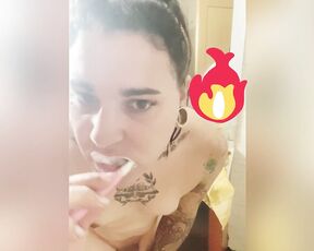 Emma Ink aka emmaink13 OnlyFans - Brushing my teeth naked after taking a shower