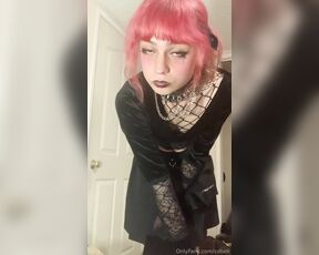 Cdbell aka cdbell OnlyFans - Goth girl set part 1