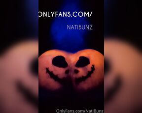 NαƚιBυɳȥ aka natibunz OnlyFans - Ever fuck a pumpkin before lol Happy Halloween