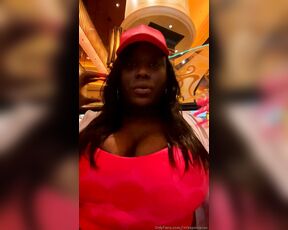 Patravontesse aka misspatravon OnlyFans Video 8536