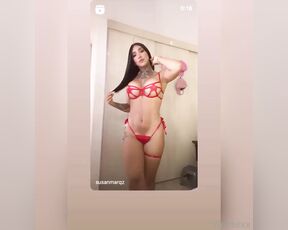 Vicosexx aka Vicosexx OnlyFans - Les gusta mi Lenseria roja Hagamos un juego el que la propina ms alta se lleva este set de Lenseria