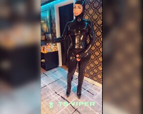 Ts Viper aka tsviper OnlyFans - LATEX DRONE LATEX MASK LATEX CATSUIT LATEX GLOVES ALL LATEX