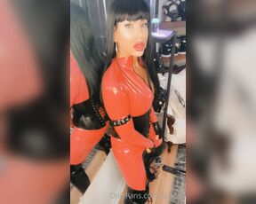 Ts Viper aka tsviper OnlyFans - Full latex clad red Catsuit!!! I love latex, tip for more latex