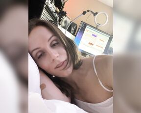 Olivia Would aka oliviawould OnlyFans - Join me on Chaturbate why don’t you