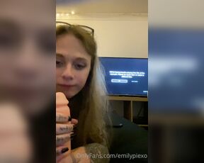 Emily Pie aka emilypiexo OnlyFans - Netflix and chill but my internet is shit so I just give you a blowjob instead