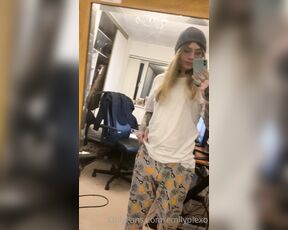 Emily Pie aka emilypiexo OnlyFans - Very casual strip video, perfect Sunday vibes! &lt3