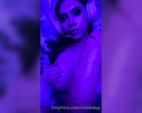 Nicki Foxx aka nickibabyy OnlyFans - Enjoy a little sucking play