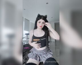 Babymaddyxo aka babymaddyxo OnlyFans - Love my little cock do u Plz like