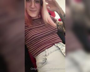 Nicole Cheshire aka fatbabygoose OnlyFans - Wanna see me do a magic trick baby