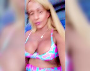 Renata Queen aka renatabqueen OnlyFans Video 4649