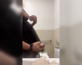 Arejaye88 aka arejaye88 OnlyFans - I’m trying to get back into this public thing by trying in the bathroom and this