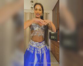 Magaly Vaz aka magalylilith OnlyFans - Someone would dance with