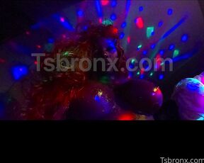 Tsbronx aka tsbronx OnlyFans - Dripping colors