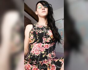 Mommy Ren aka gothravemom OnlyFans - 15 minutes of masturbating &lt3 enjoy