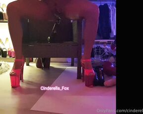 Cinderella_fox aka cinderellafox OnlyFans - Ich reite gerne einen Riesen Schwanz!! und