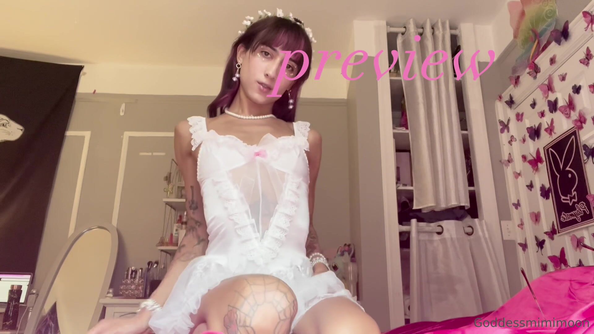 Siren Moon aka Bedroomsiren OnlyFans - Role Play Jerking off+Dirty Talk  with your first trans girl Hello my little cuck it seems like you 2 - XXX  shemale video available for online